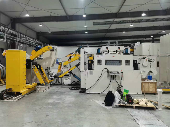 精沖機自動化生產線 8 10mm厚板校平機開卷機沖壓汽車配件