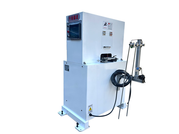 領(lǐng)益數(shù)控四重式精密整平機(jī)GJ12-100AS 白底圖2_副本.jpg